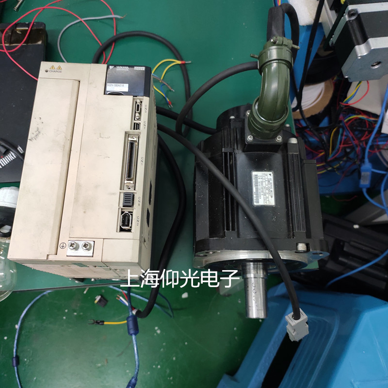 苏州安川SGDM系列伺服器报A00/A02报警代码维修中心金年会电子